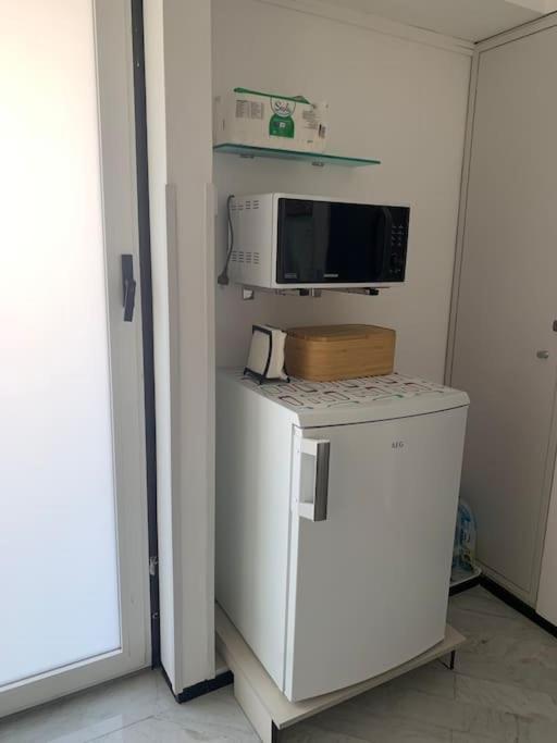 Bibi Appartamento A Due Passi Dal Tribunale Centro ปาแลร์โม ภายนอก รูปภาพ
